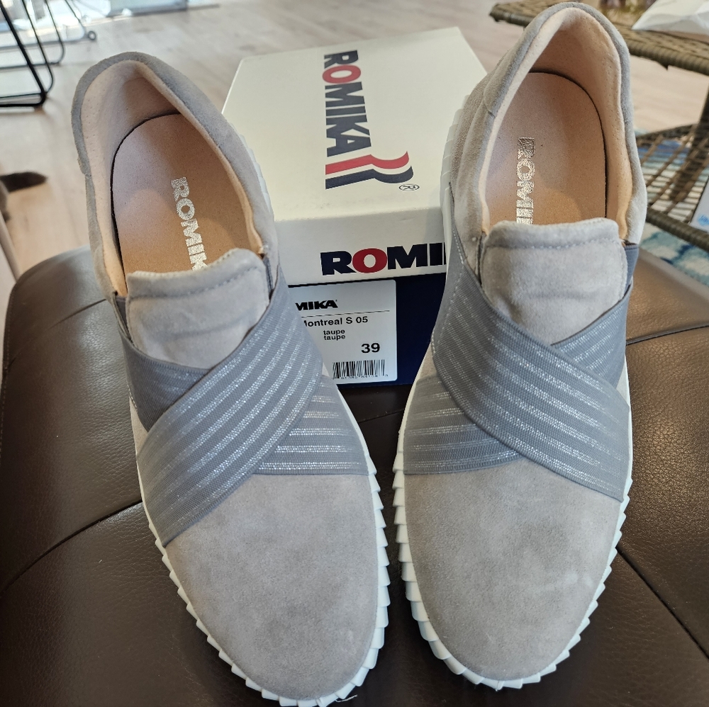 NIB Romika Montreal Slip-on Fashion Sneaker in Taupe Velour